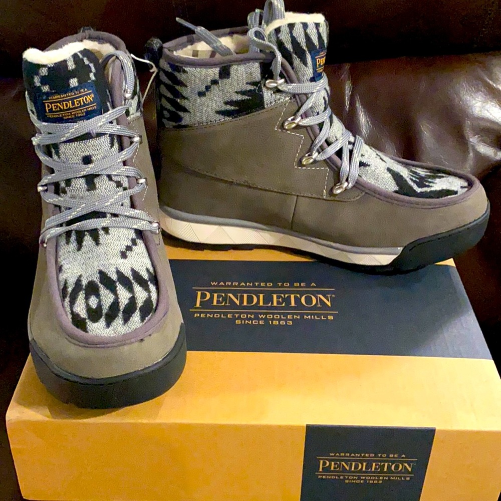 Waterproof Pendleton Hiking Trail Boots
